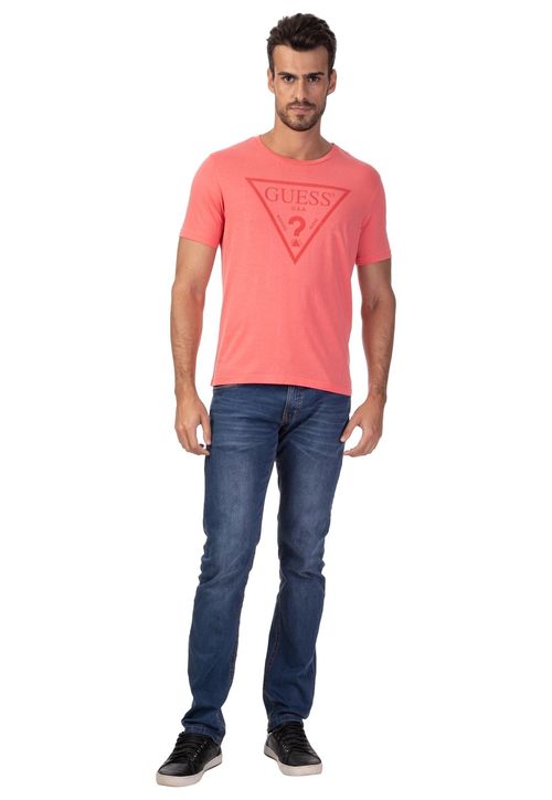 Camiseta Logo Triangulo Relevo Guess Coral