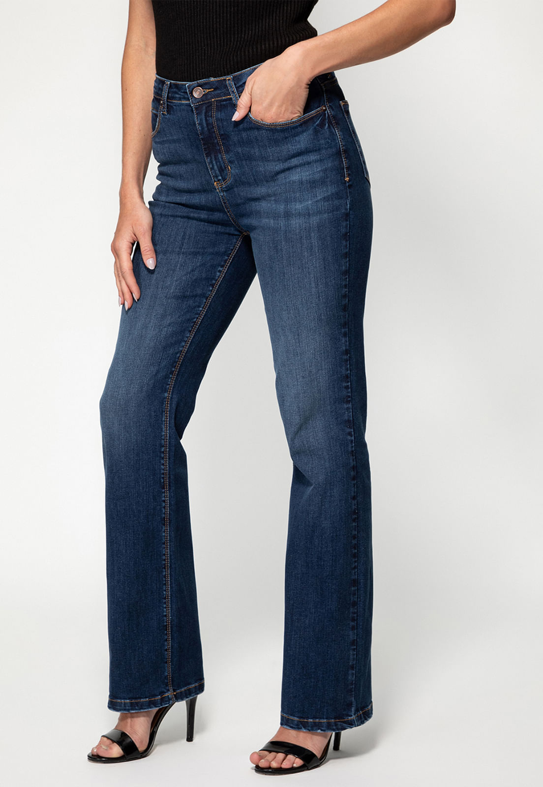 calca-jeans-boot-cut-escura-