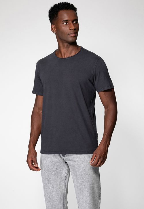 Camiseta Decote A Fio Preto