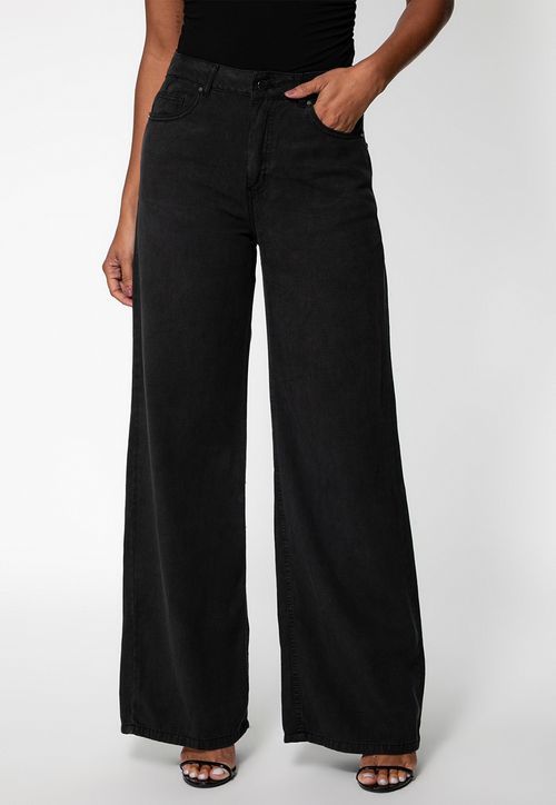 Calça Wide Leg Lyocel Preto Estonado