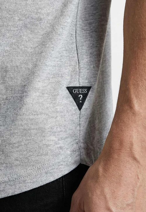 Camiseta Guess Barra Arredondada Cinza
