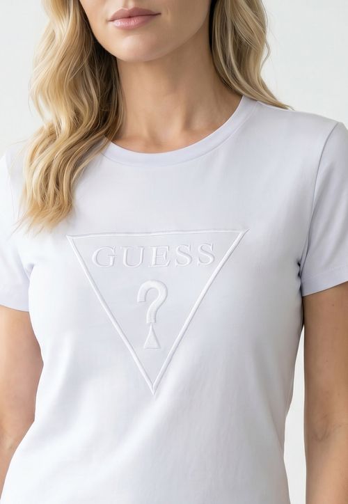 Camiseta Logo Guess Bordado Branco